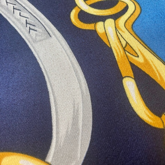 Classic equestrian scarf. Made in Italy. - Picture 11 of 11